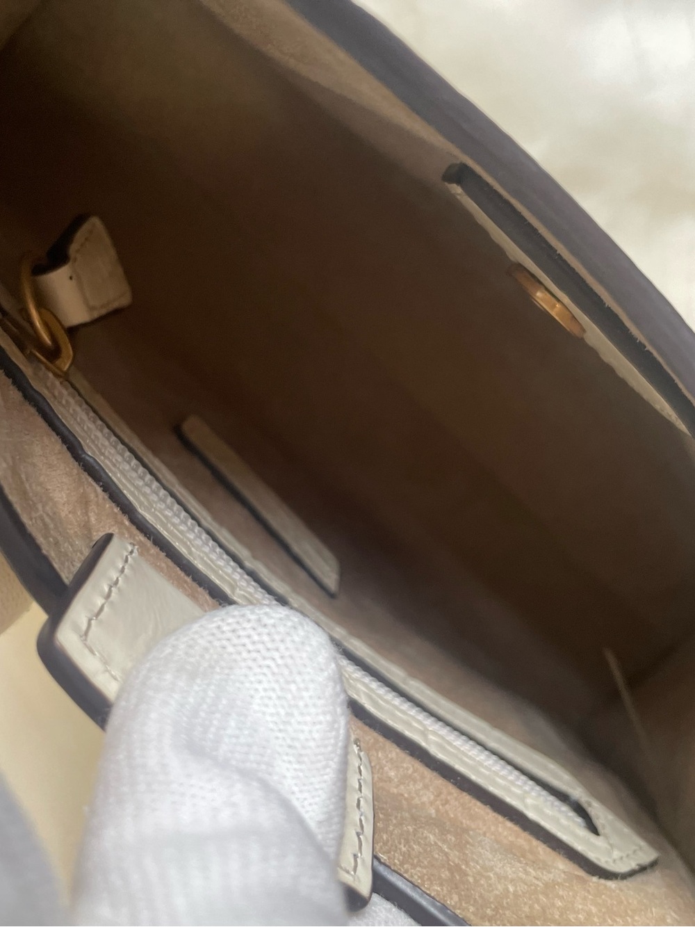 STAUD Rey White Croc-Embossed Shoulder Bag - Picture 6 of 8